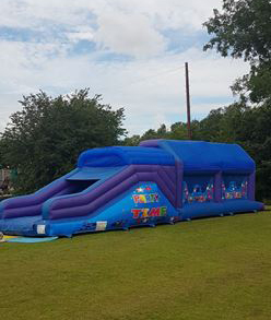 Picture of Adult inflateable assault course