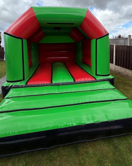 Picture of Red and green bouncy castle disco